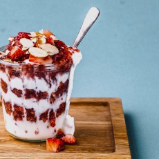 luvo-greek-yogurt-fruit-parfait