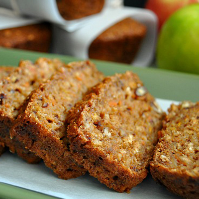 Healthy Carrot-Apple Nut Bread Recipe 