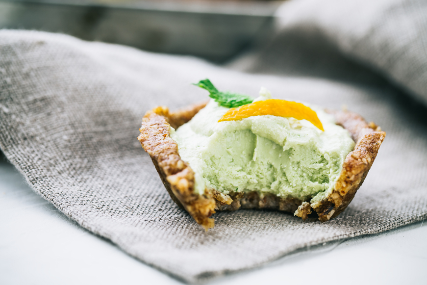 Raw Key Lime pie from @Luvoinc #HealthyDessert #KeyLime