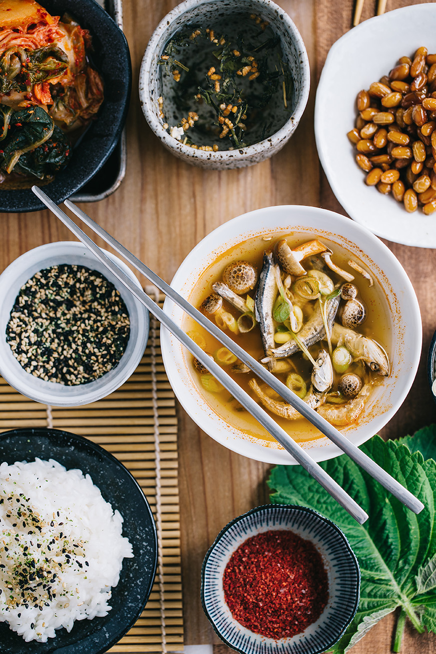 Everything you need to know about a traditional Korean meal via @Luvoinc