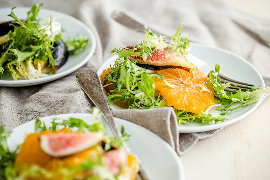 A tangy twist on a quintessential french classic from @Luvoinc #fig #frisee #salad #recipe  