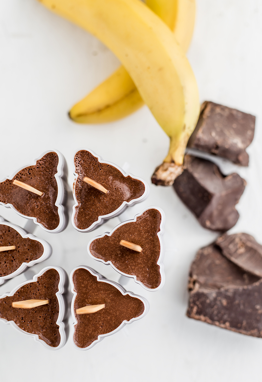 Add veggies to your child's diet with this recipe for the richest chocolate, zucchini, banana popsicles from @Luvoinc